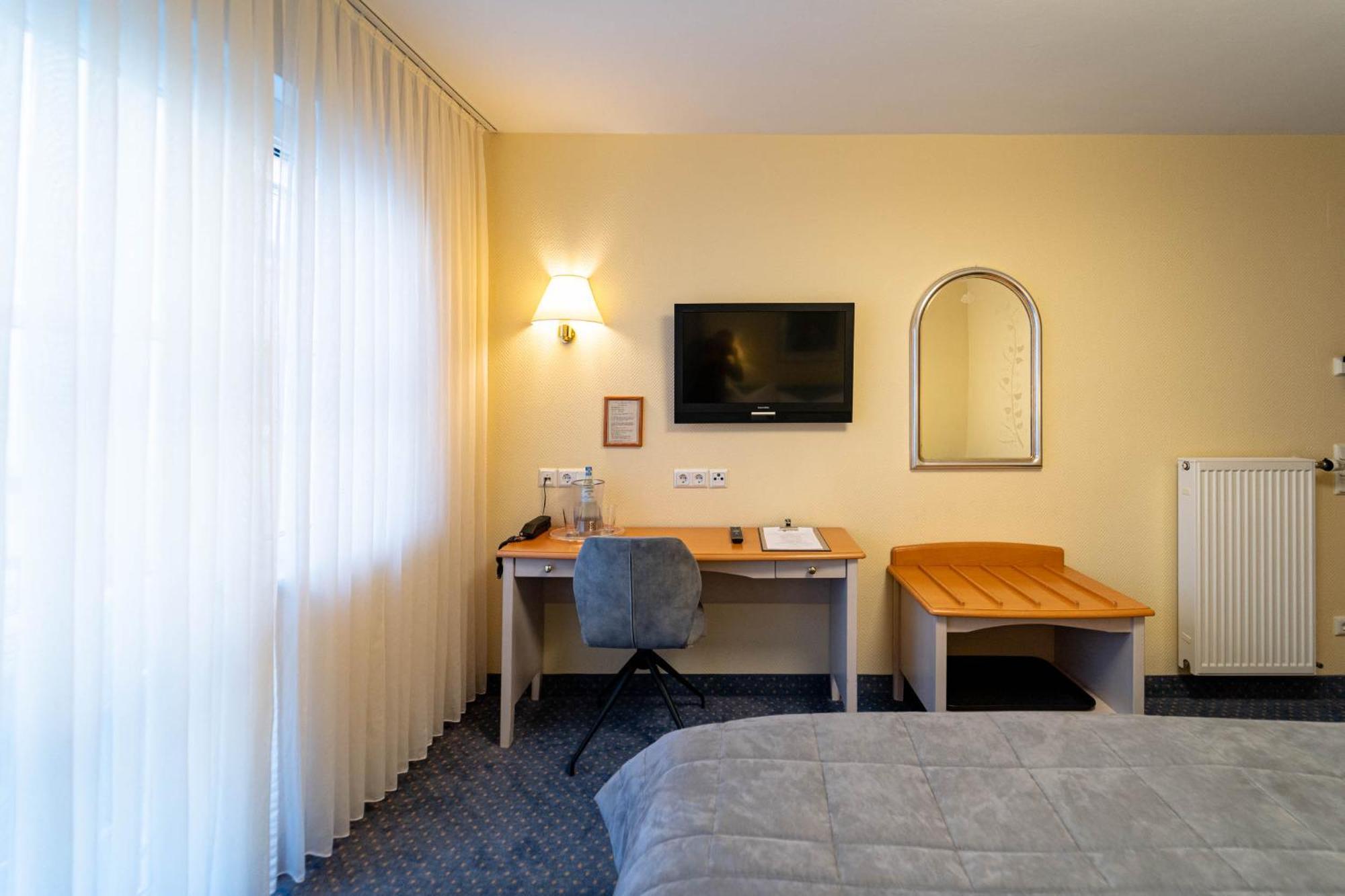 Hotel Zur Traube Юрциґ Номер фото